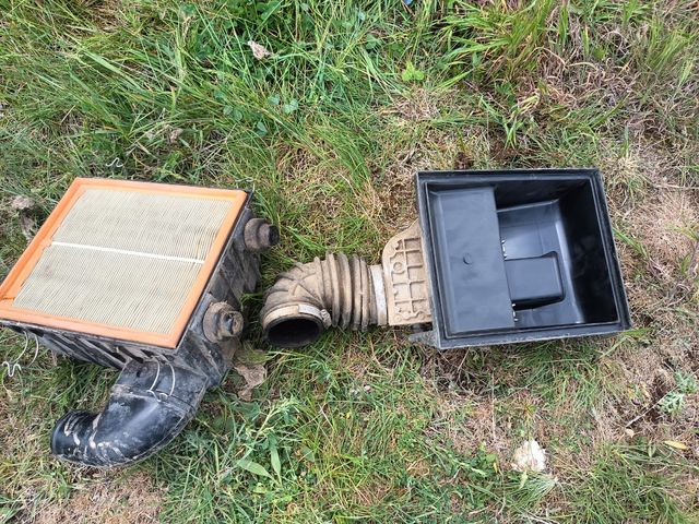 Aspirazione e filtro Opel Frontera 2.4