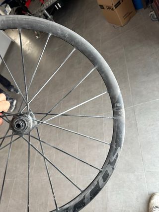 Reparacion llantas carbono 