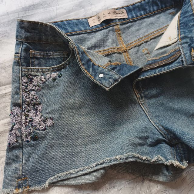 Shorts Bordados Denim