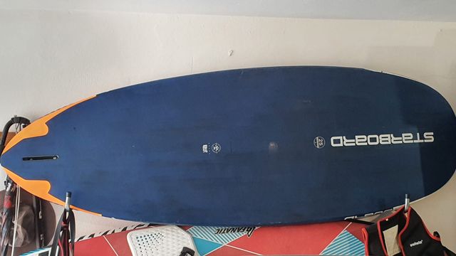 TABLA WINDSURF & FOIL (Mixta)  STARBOARD FUTURA