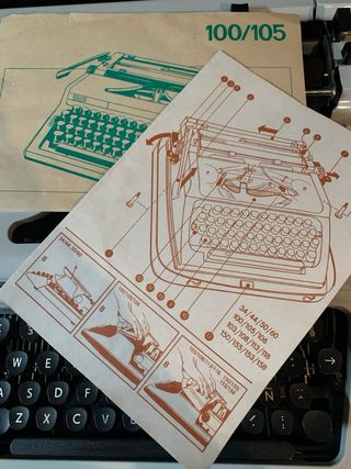 Máquina de escribir Vintage Erika 100/105