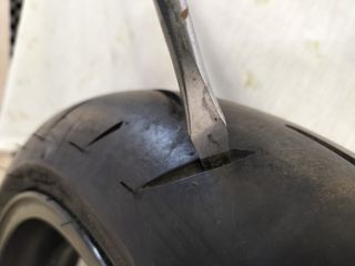 NEUMÁTICO DELANTERO DUNLOP