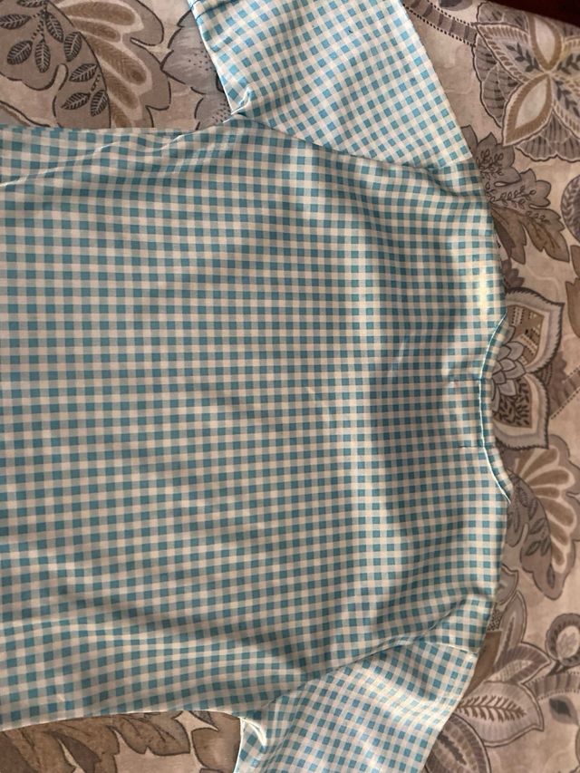 Camiseta brillo cuadros nueva a estrenar.