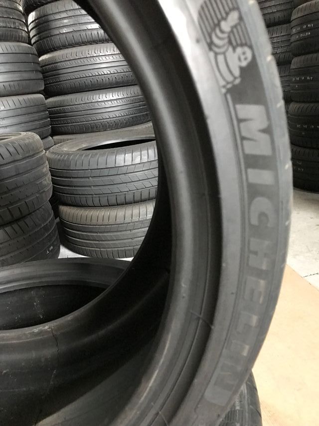 315/30 ZR21 Michelin Pilot Sport 4S MO1- Mersedes 