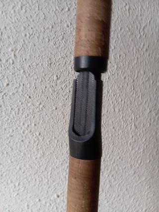 CAÑA BLACK BASS PESCA 2 TR. 1,90 M. MANGO CORCHO.