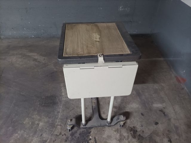 Mesa máquina escribir