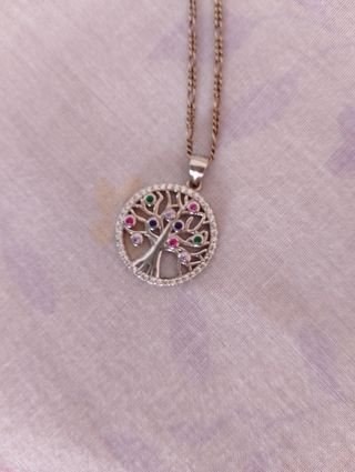 Cadena de plata con Árbol de la Vida