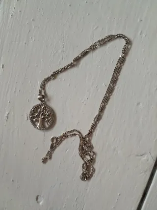 Cadena de plata con Árbol de la Vida