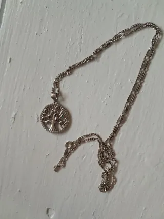 Cadena de plata con Árbol de la Vida
