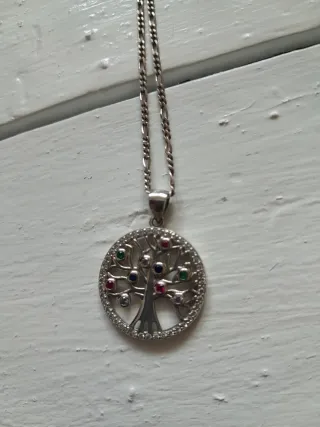 Cadena de plata con Árbol de la Vida
