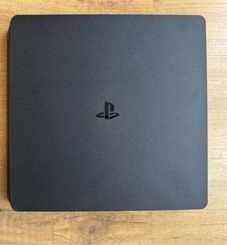 PLAYSTATION 4 SLIM 1TB Y 2 JUEGOS