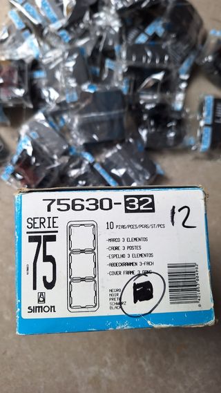 Simón 75 Tapas y teclas 