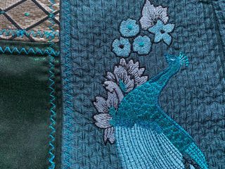 Falda bordada Desigual talla 42