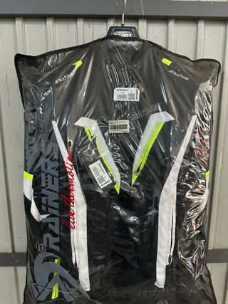 CHAQUETA MOTO RAINERS TALLA L  liquidación