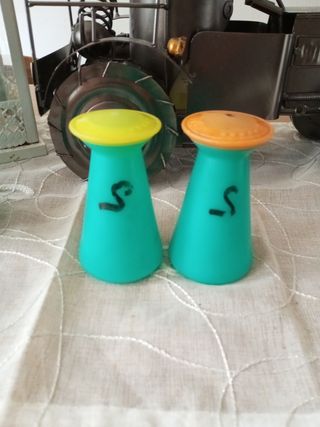 Contenitori in plastica