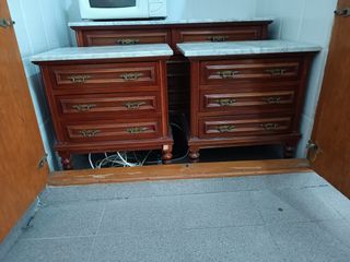 Armario, mesitas y cómoda