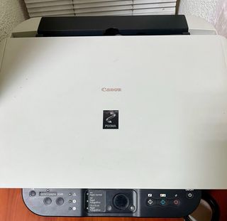 Impresora canon casi sin utilizar sin cartuchos