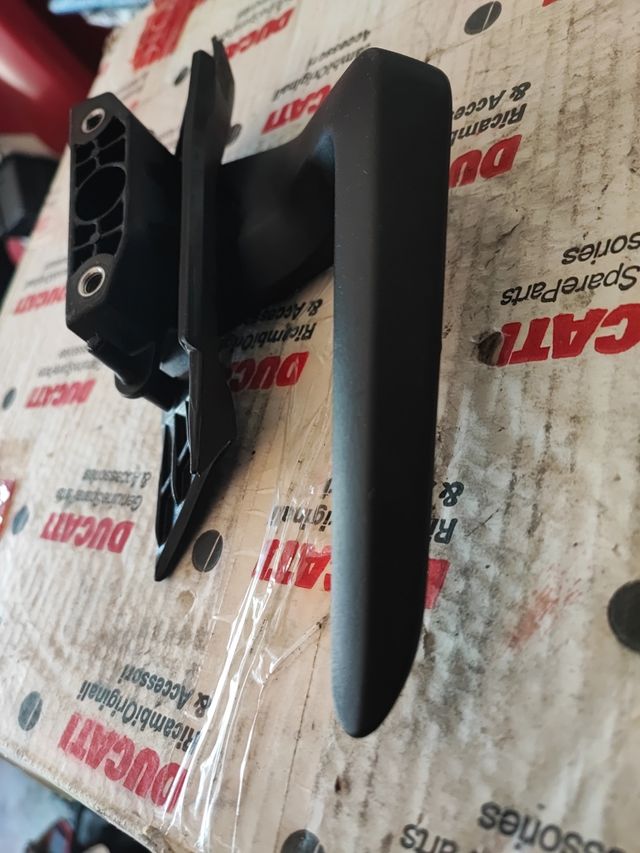 Asa pasajero Ducati Monster 1200