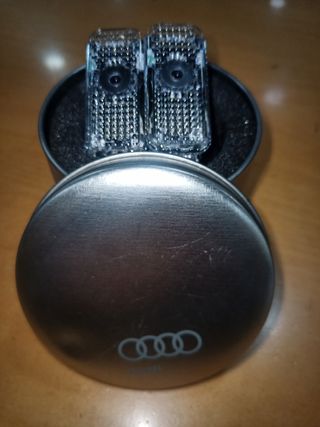 Luz Led Original Audi con logo Quattro 