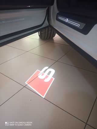 Luz Led Original Audi con logo Quattro 