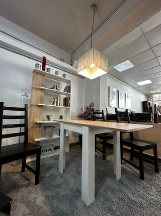 Mesa Extensible + 4 sillas Nórdicas