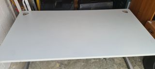 Mesa de despacho y seis sillas