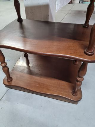 Mesa antigua TV paa restaurar