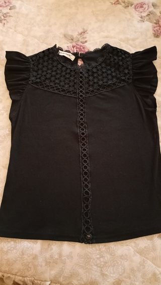 Maglietta nera cotone elasticizzato con pizzo