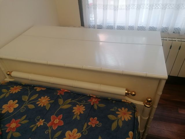 Arcón de madera blanco de gran capacidad lo