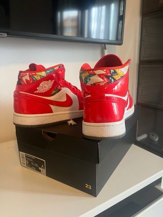 AIR JORDAN 1 MID SE / BARCELONA SWEATER MODELO