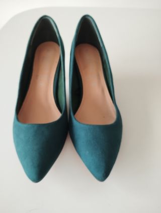 Zapatos salón casi nuevos 