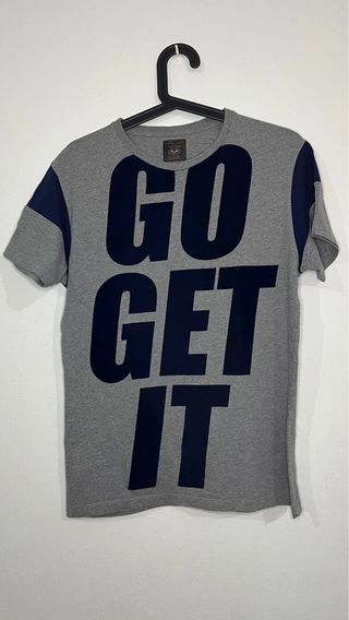 Zara camiseta gris estampada