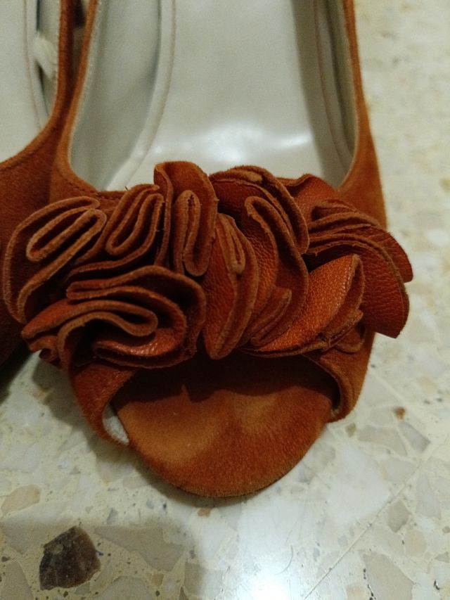 Zapatos de tacón naranja verano