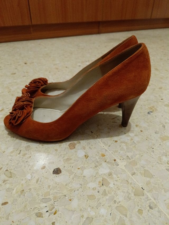 Zapatos de tacón naranja verano