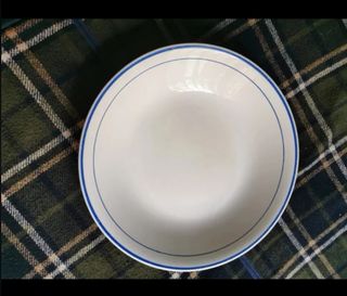 5€ cada uno. Royal China Vigo fuente y plato