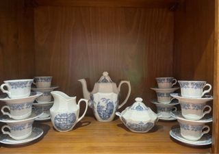 Juego de café o té de La Cartuja de Sevilla