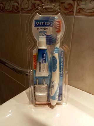 Cepillo dental eléctrico