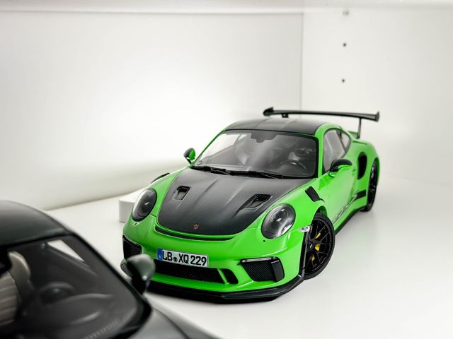 PORSCHE 911 GT3 RS WEISSACH PACKAGE 1:18