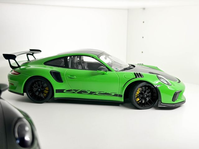 PORSCHE 911 GT3 RS WEISSACH PACKAGE 1:18