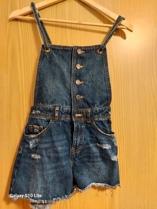 Peto pantalon vaquero Stradivarius 36