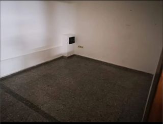 Oficina - Local en alquiler oferta este mes 300£