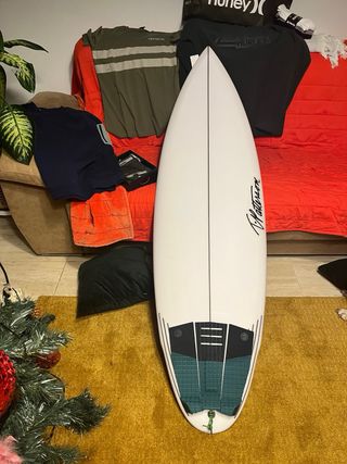 Tabla de surf  Tim Patterson modelo synthetic 84