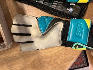 Guantes portero fútbol