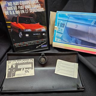 Fiat uno turbo: accesorio guantera
