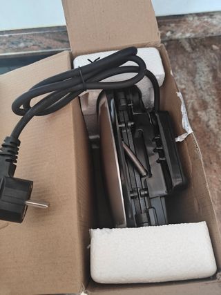 NUEVA Sandwichera Cecotec