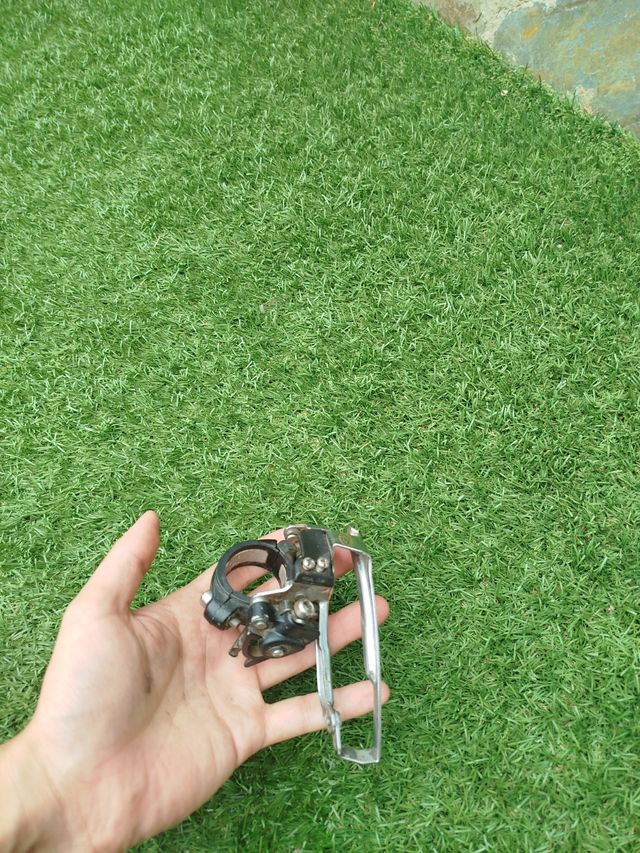 Desviador delantero Shimano Deore