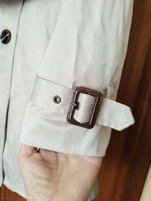 Gabardina de algodón color beige