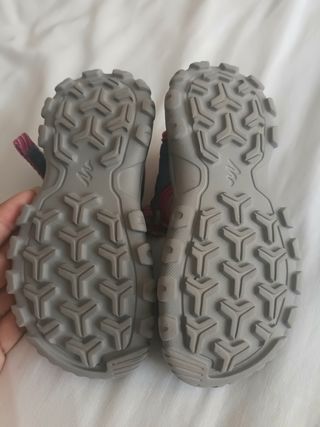 Sandalias quechua de niña