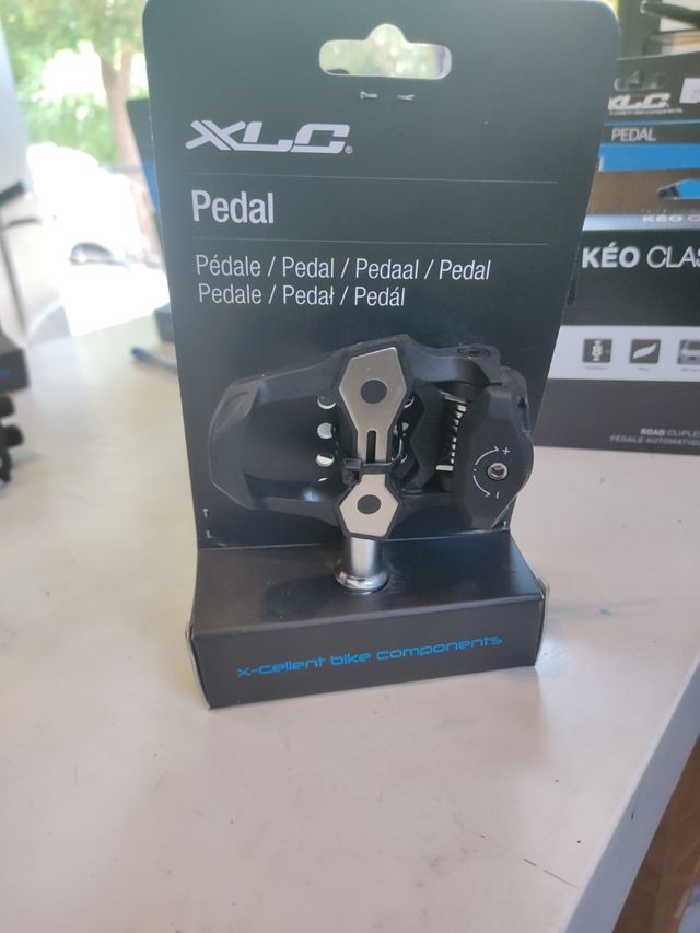 Pedales automáticos XLC  NUEVOS 