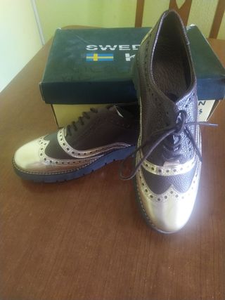 Zapato piel perfecto estado animate